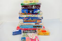 Waddingtons - Spears - MB Games - Others - A collection of boxed vintage and modern children's toys