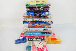 Waddingtons - Spears - MB Games - Others - A collection of boxed vintage and modern children's toys