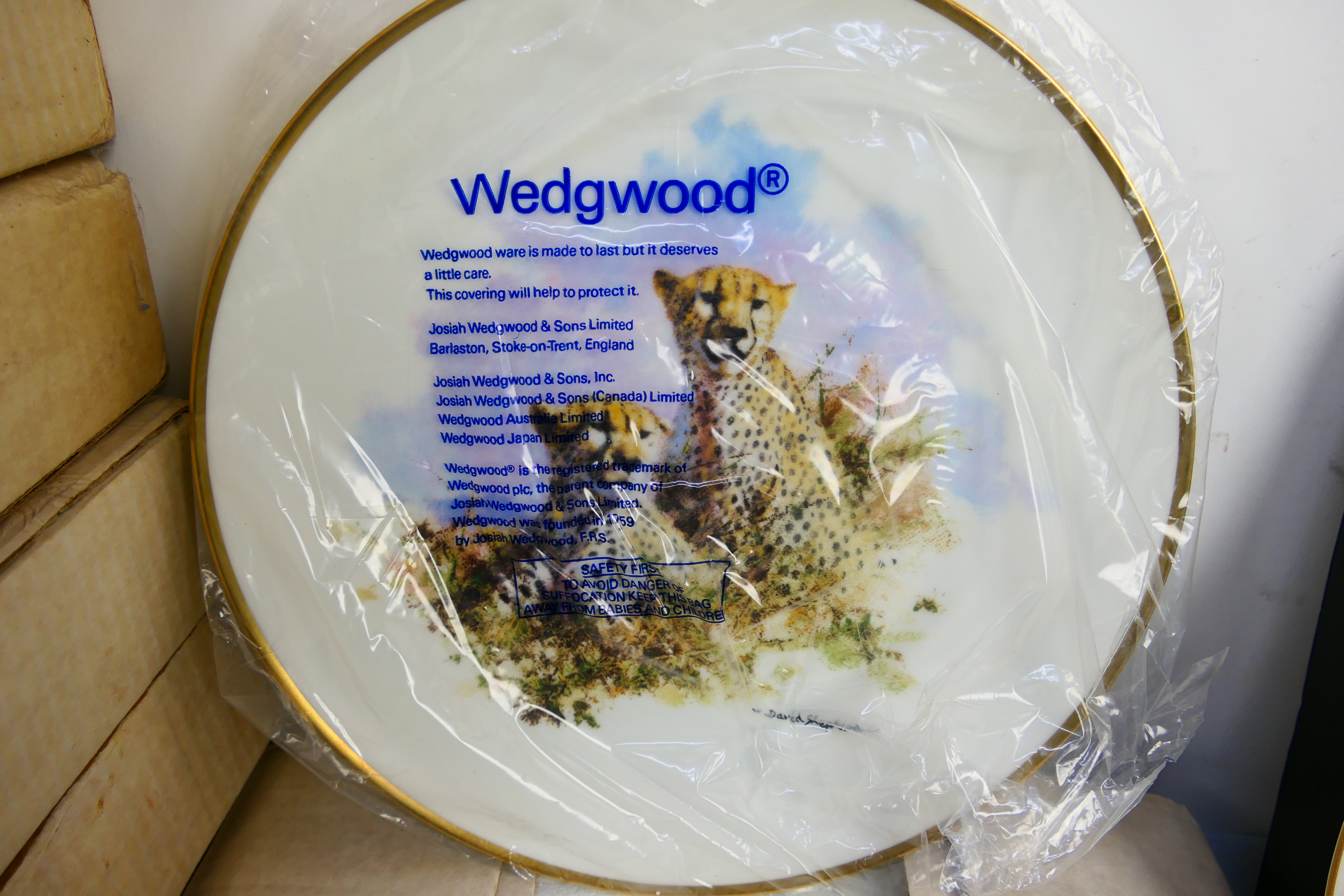 A quantity of collector plates to include African wildlife, aviation and other, part boxed. - Image 4 of 4