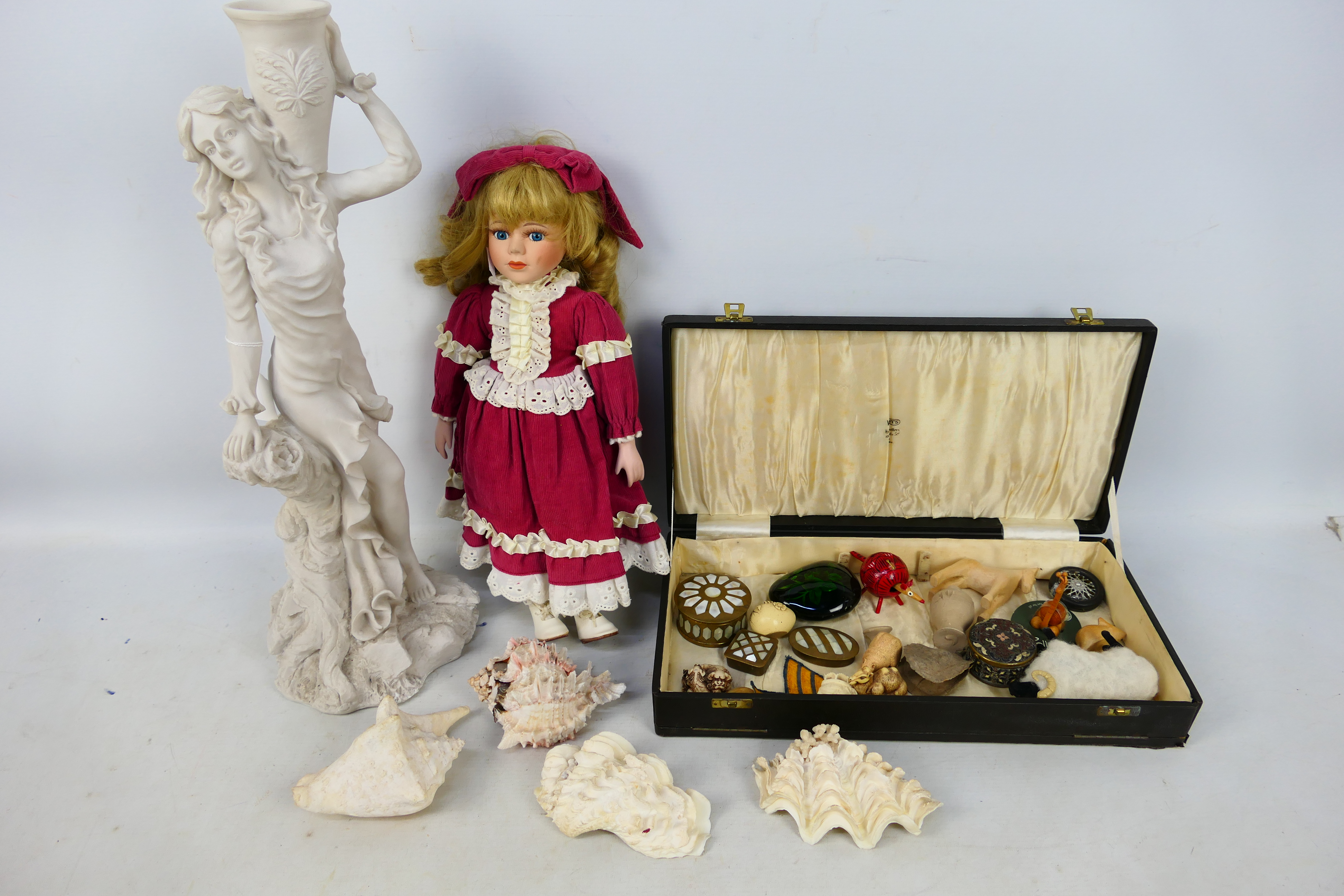 Mixed collectables to include trinket boxes, shells, doll and similar.