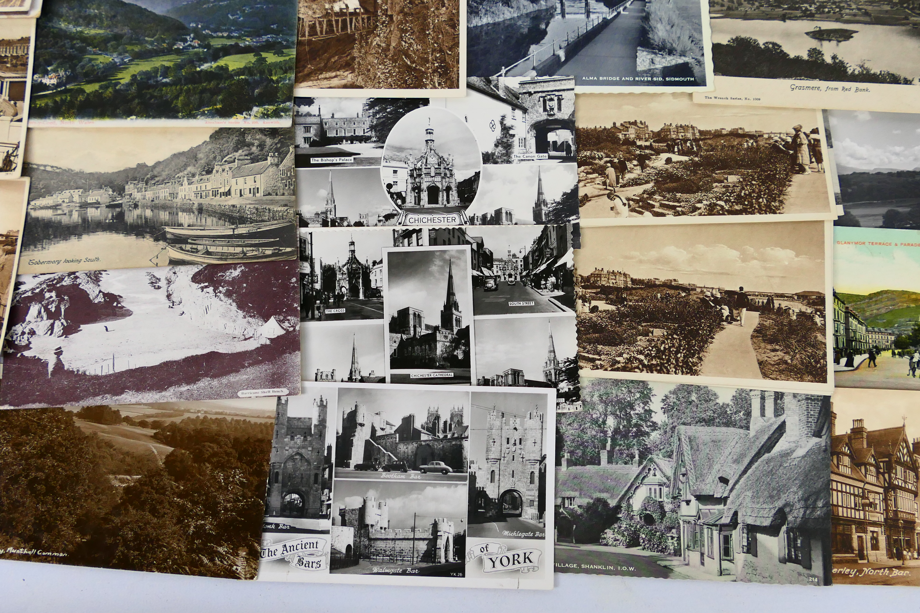 Deltiology - In excess of 500 early to mid-period UK topographical cards to include real photos and - Image 3 of 7