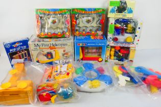 Chicco - Galt Toys - Noddy - Others - A group of boxed and unboxed vintage and modern children's