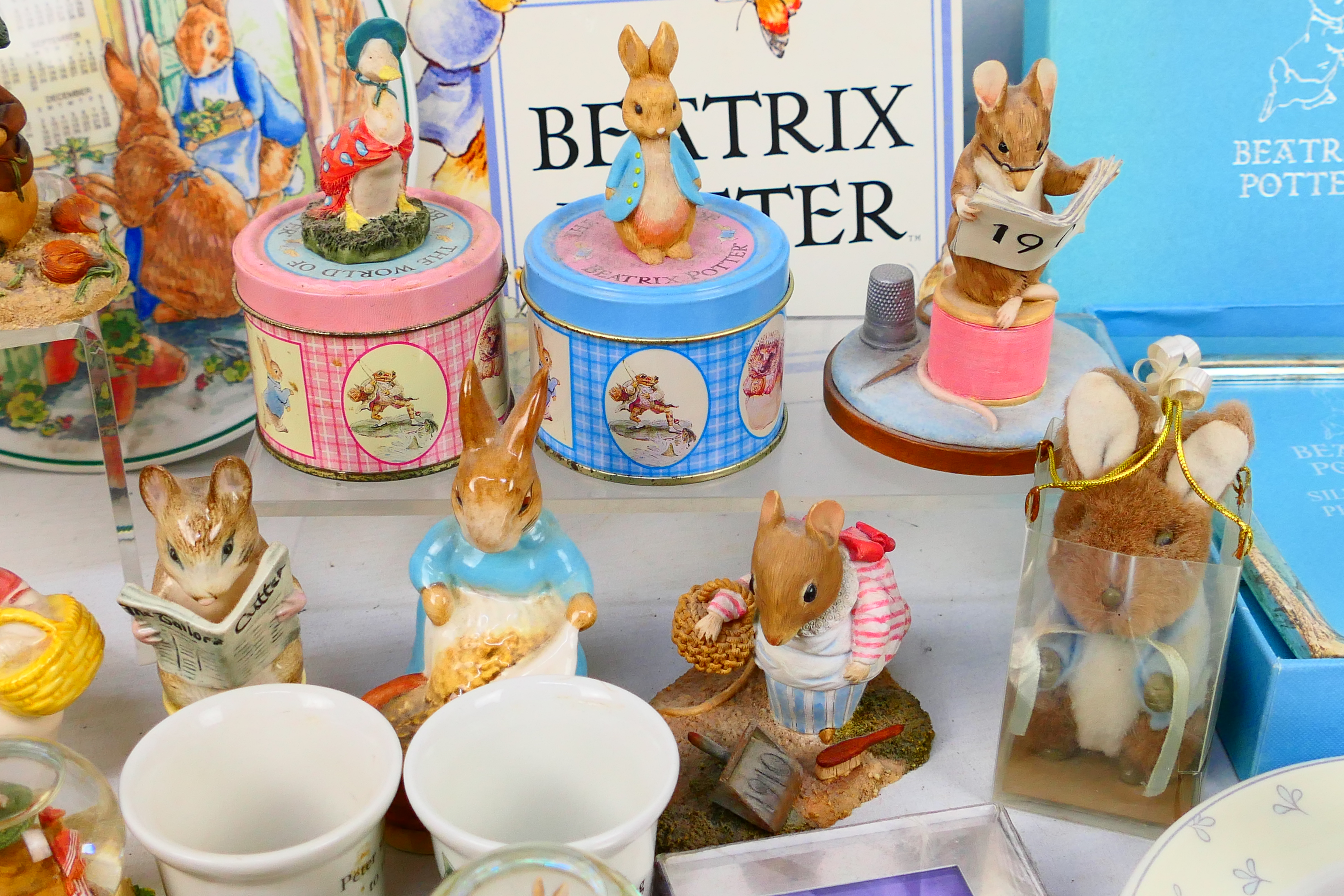 Beatrix Potter related items to include Beswick / Royal Doulton figures, further ceramics, - Image 4 of 7