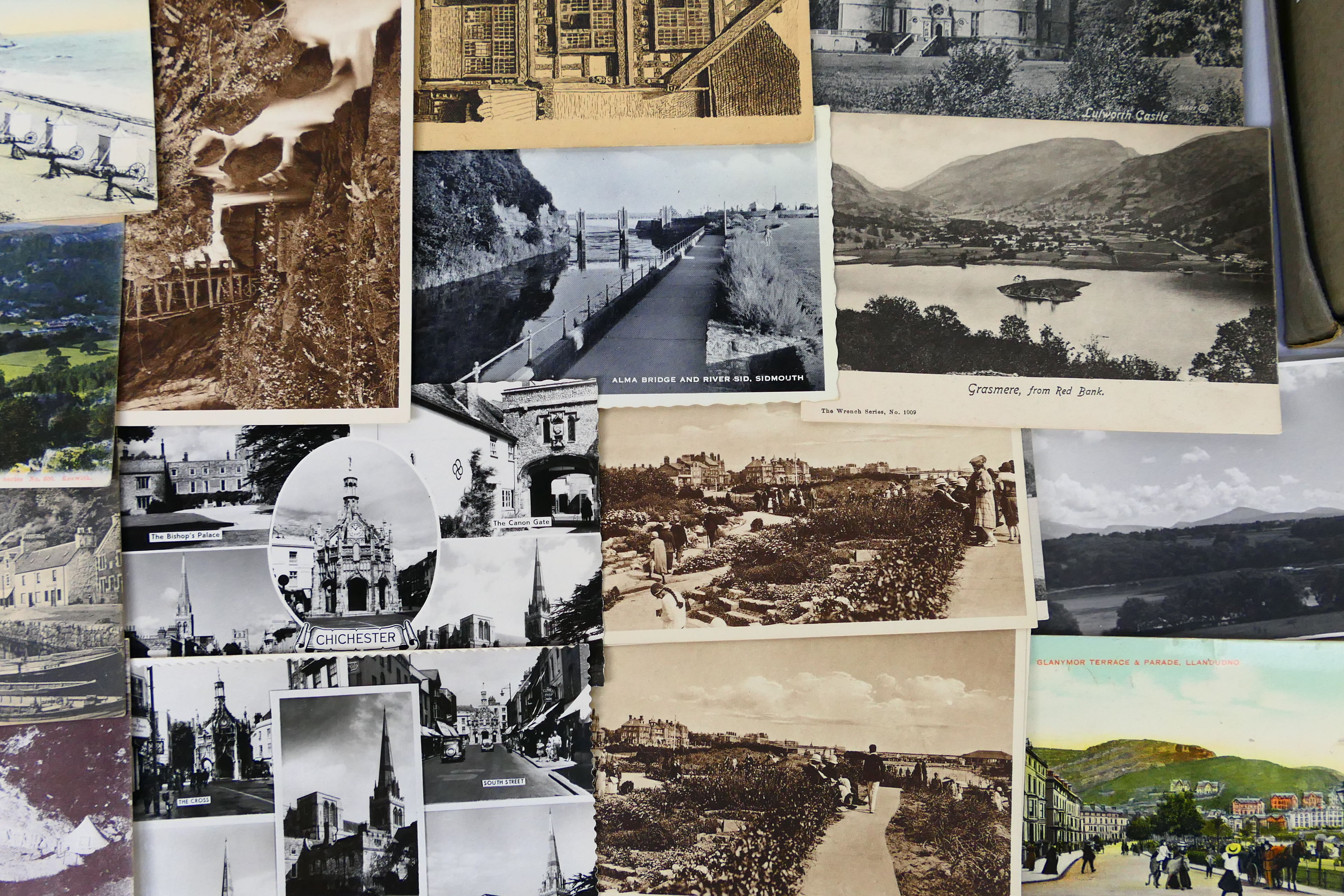 Deltiology - In excess of 500 early to mid-period UK topographical cards to include real photos and - Image 7 of 7