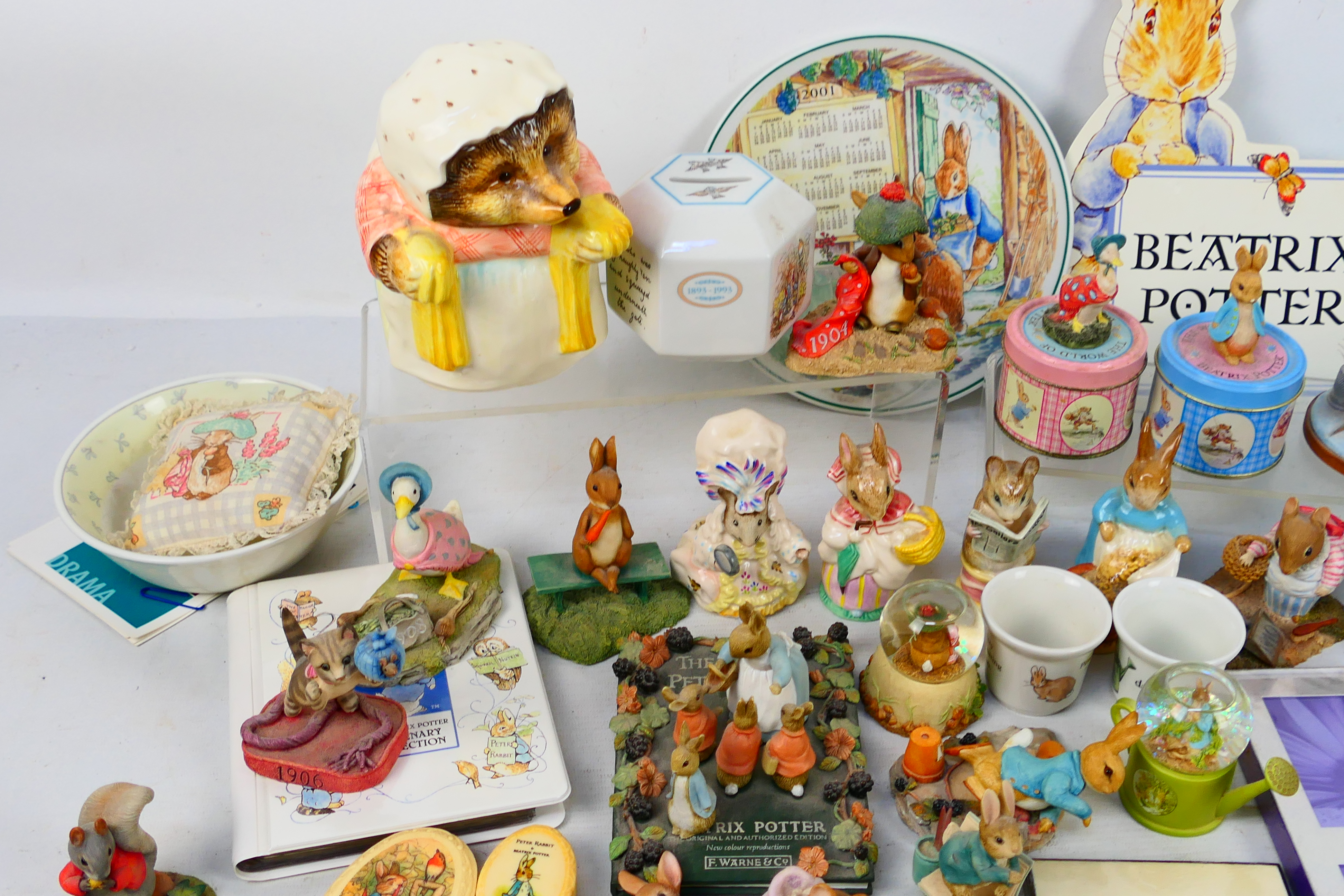 Beatrix Potter related items to include Beswick / Royal Doulton figures, further ceramics, - Image 2 of 7