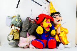 Marionettes - Elephants - Wizard - Paddi