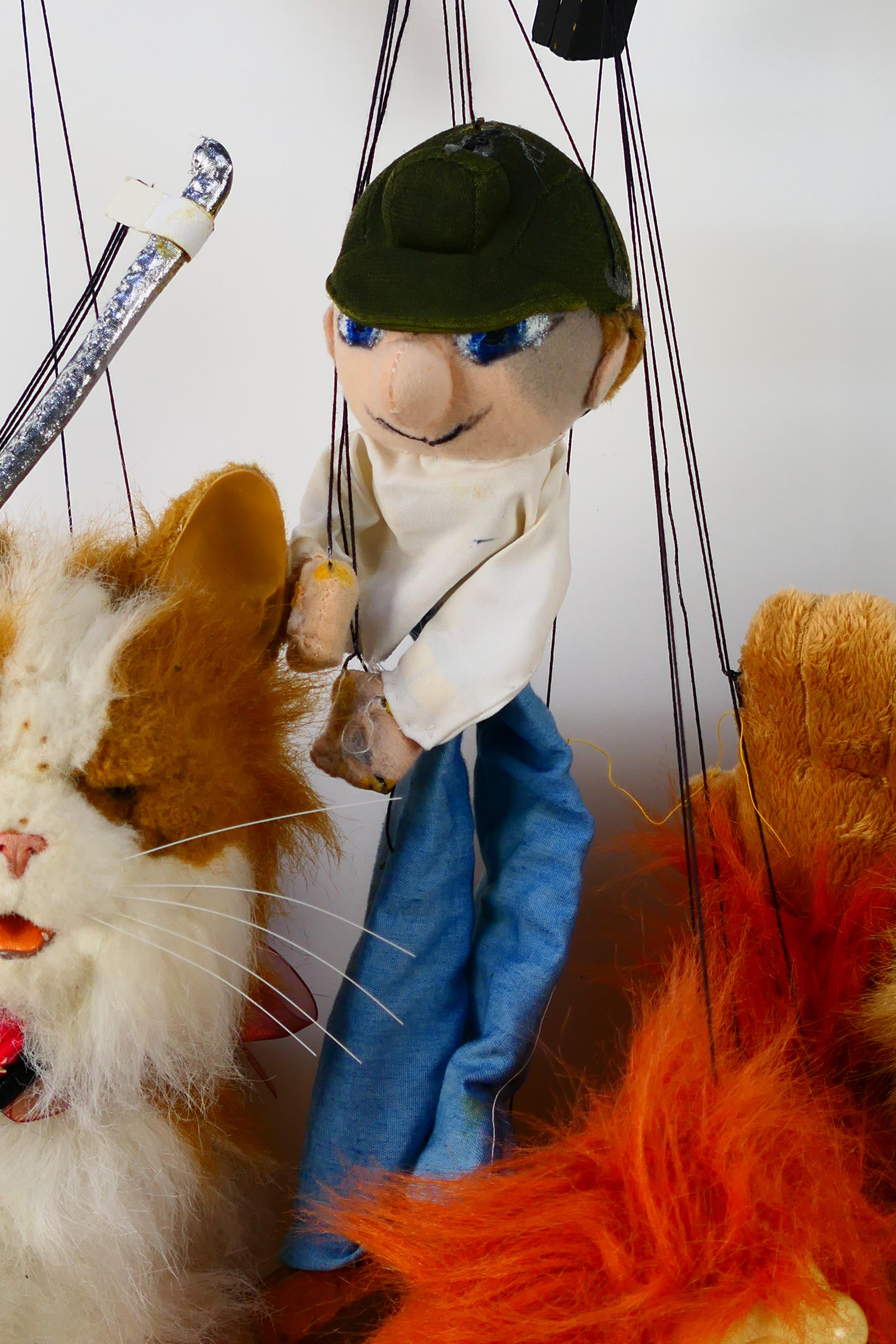 Marionettes - Cat and The Fiddle - Monke - Image 4 of 8