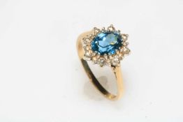 9 carat gold costume ring, size Q.