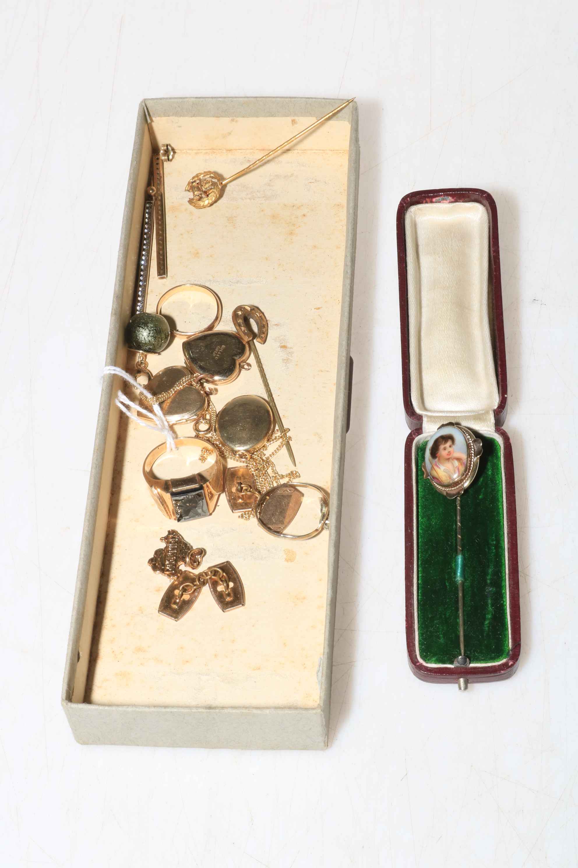 Assortment of gold etc including lockets.