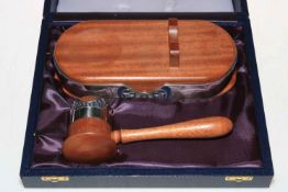 Cased silver mounted auctioneers gavel and stand, London 1970.