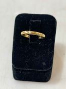 22 carat gold wedding ring, size N.
