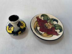 Small Moorcroft yellow flower vase, dated 2006, 5.5cm, and flower pin tray (2).