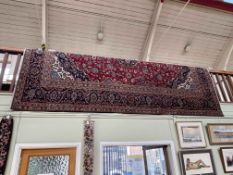 Fine hand knotted Persian Kashan carpet 3.79 by 2.93.