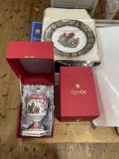 Two boxed Spode limited edition Queen Mother commemorative urns and covers,