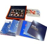 Collection of presentation pack coins and a Royal Mint 2006 proof coin collection 'Executive