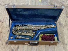 Yamaha YAS-21 016391 Japan saxophone in case.