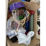 Box of assorted costume jewellery.