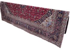 Fine hand knotted Persian Keshan carpet 3.95 by 2.92.