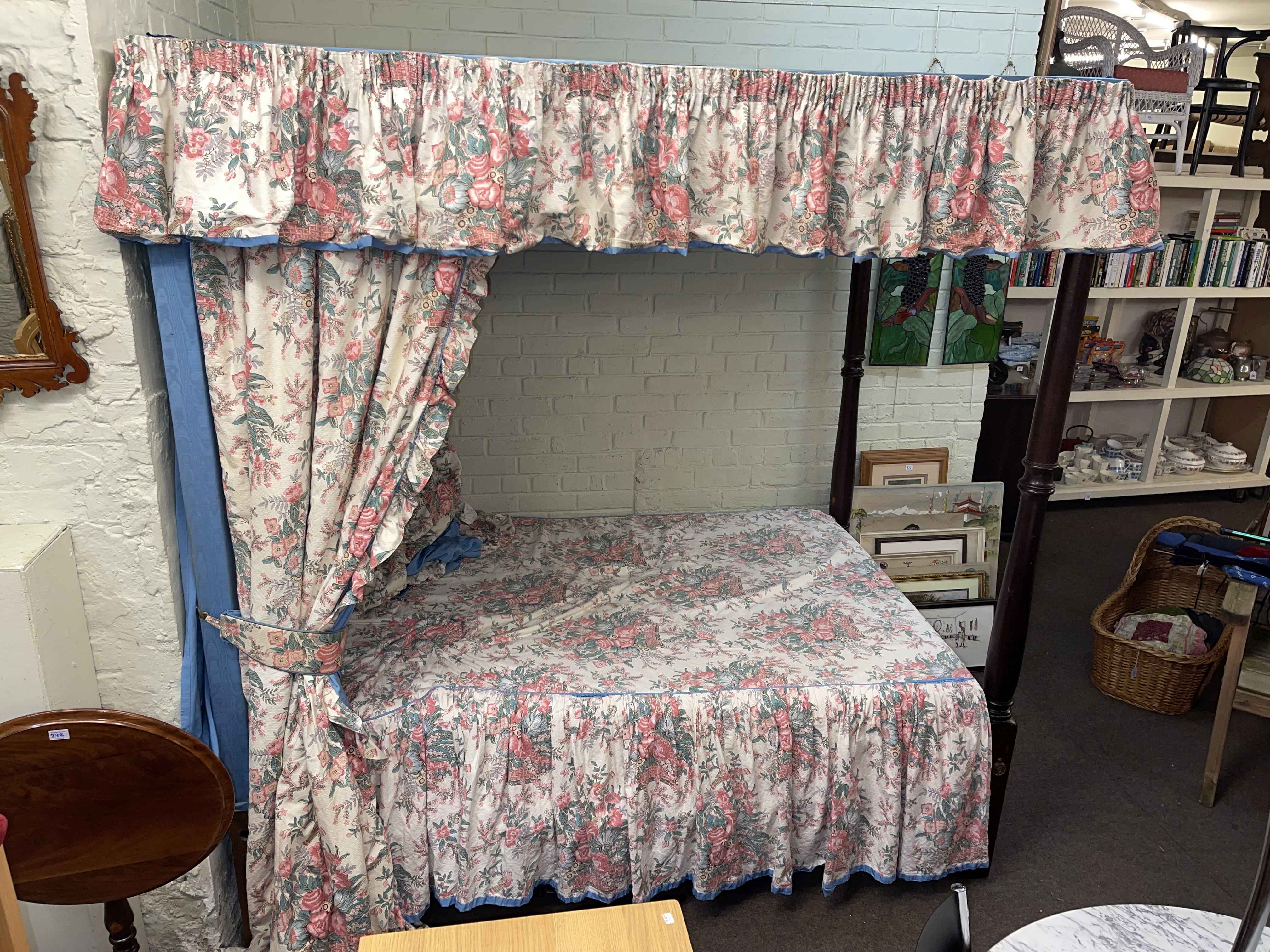 Turned mahogany 4ft four poster bed complete with floral print drapes. - Image 3 of 3