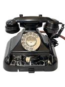 Vintage Bakelite telephone with exchange to extension facility.