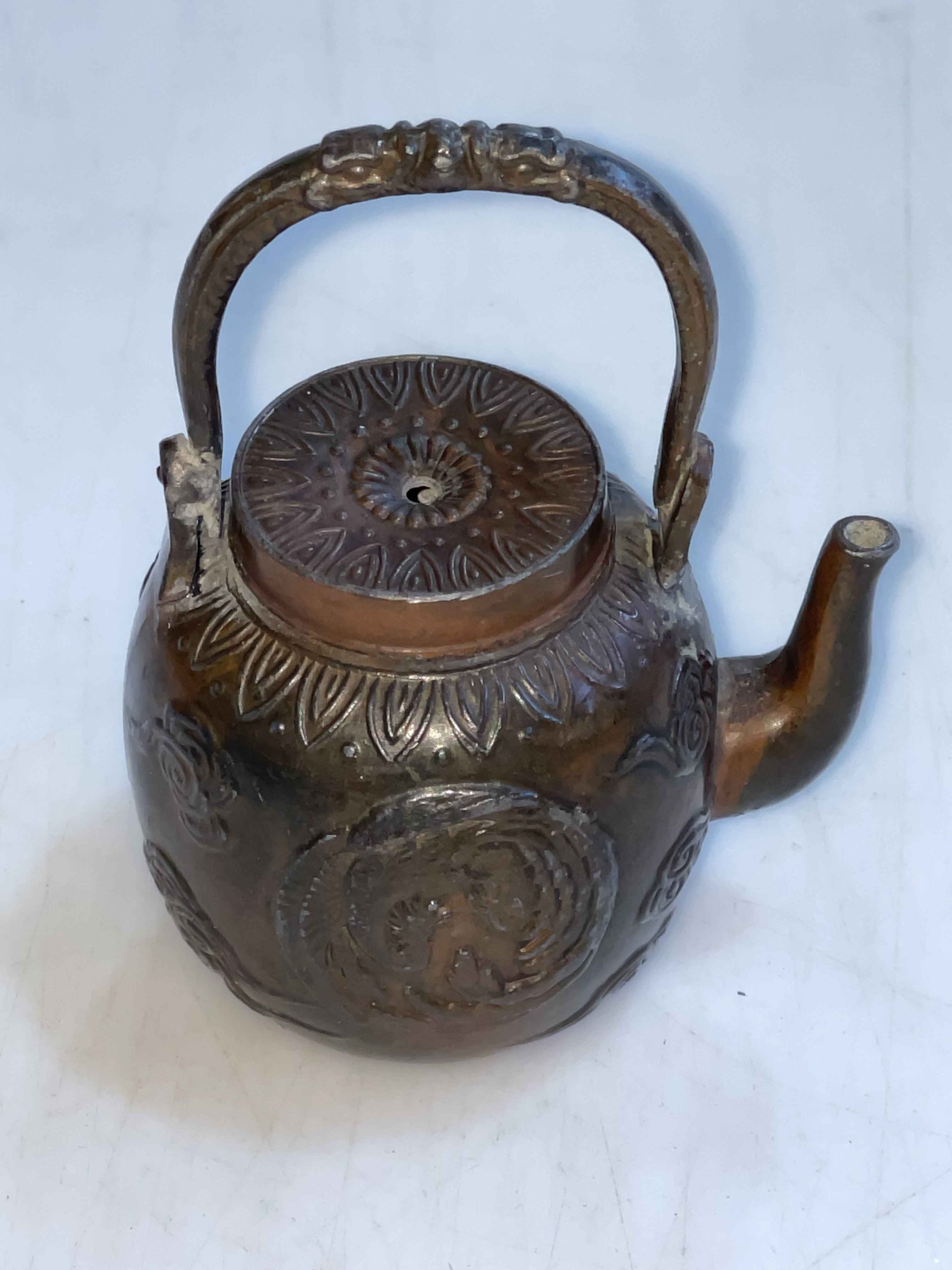 19th Century Chinese bronze water dropper in the form of a teapot decorated with embossed dragon - Image 2 of 2