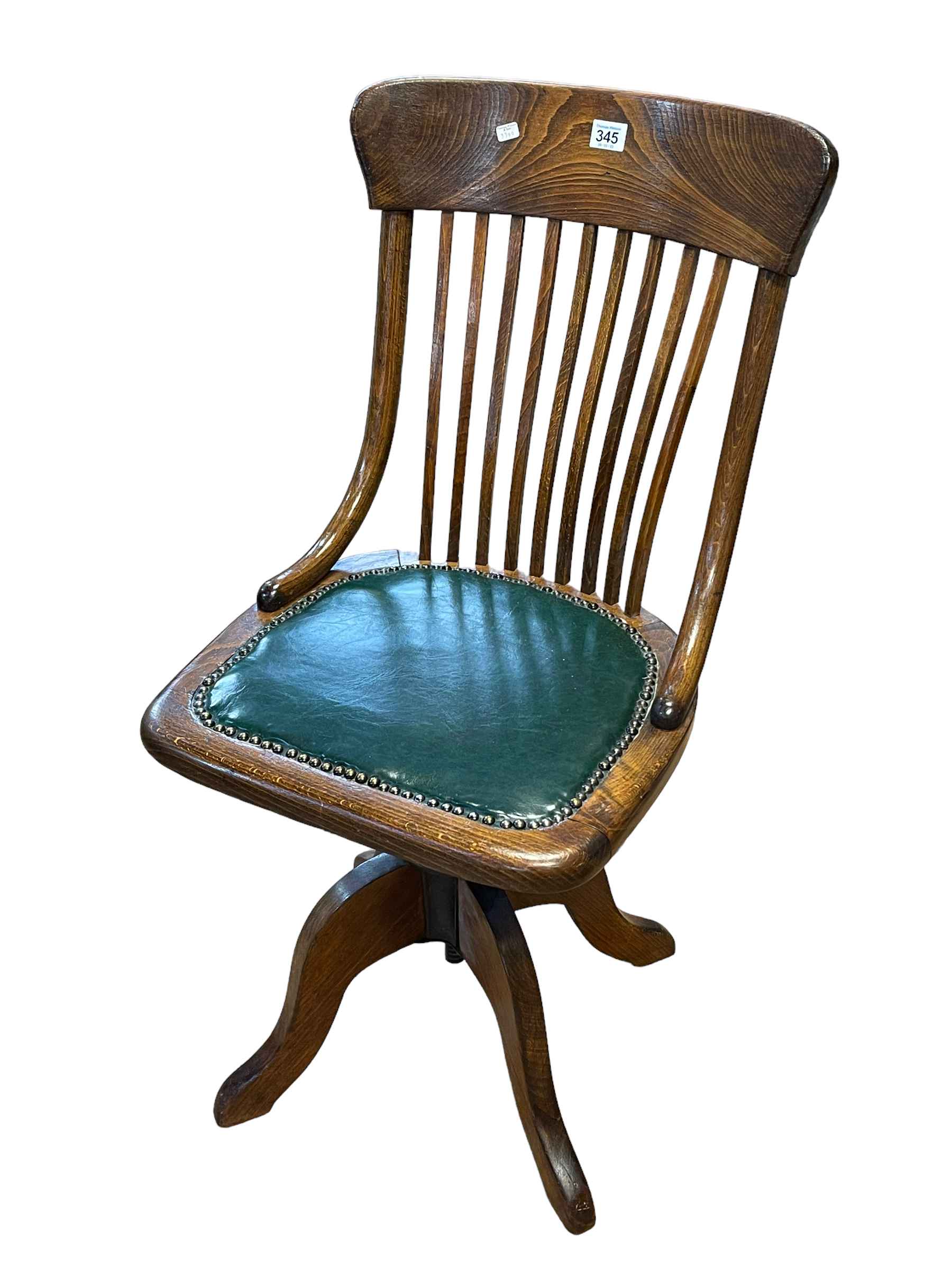 Early 20th Century swivel office chair.