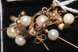 Two pairs of 9 carat gold and pearl earrings.