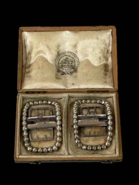 Pair William IV silver shoe buckles, London 1835, in original box of Widdowson & Veale, Jewellers,