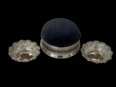 Edwardian silver mounted pin cushion/jewellery box, Chester 1907, 11.