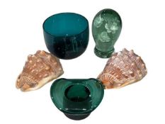 Victorian green glass dump, Bristol green glass finger bowl, glass top hat and two conch shells (5).