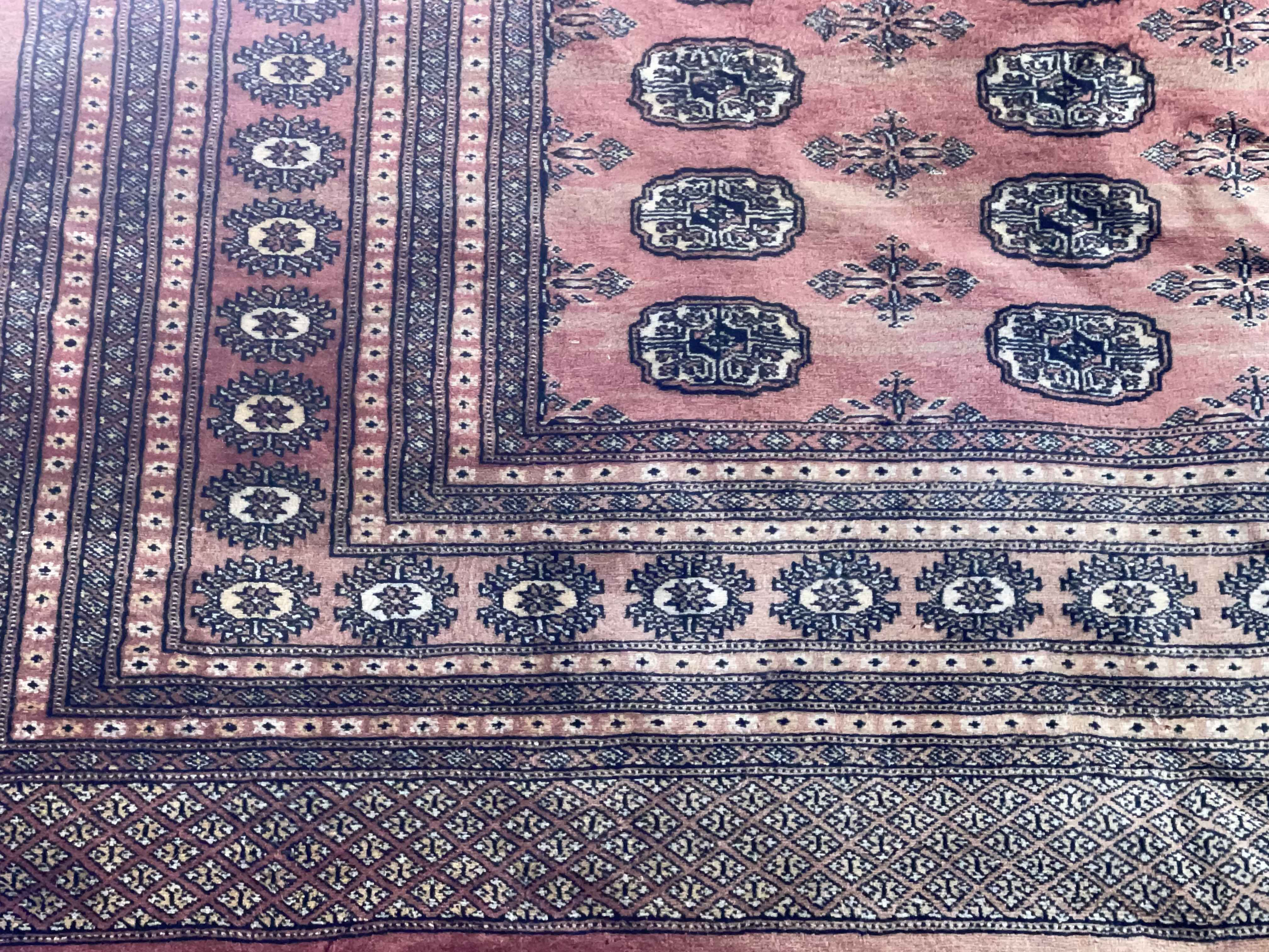 Rose pink ground Pakistani Bokhara carpet 2.75 by 3.40. - Image 2 of 2