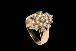 Diamond 19 stone 14k gold ring, size L/M.