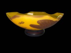 Faux Gallé glass bowl, 12cm.