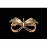 9 carat yellow gold bow design brooch, boxed.