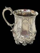 Victorian silver christening mug with embossed decoration, London 1846.