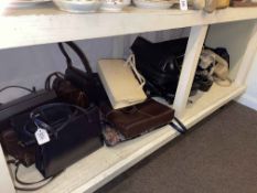 Collection of handbags, shoulder bags, clutch bags, etc.