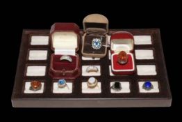 Nine various dress rings.