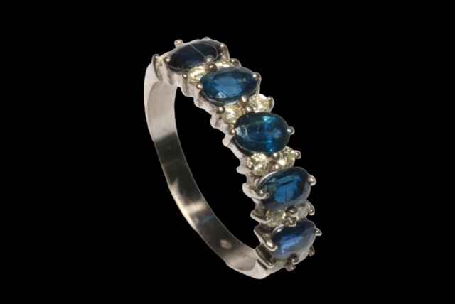 Sapphire and diamond seventeen stone ring, - Image 2 of 2