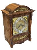 Victorian oak mantel clock, 38cm high.