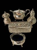 Four silver condiments and silver topped trinket jar (5).