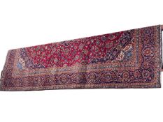 Fine hand knotted Persian Keshan carpet, 4.09 by 2.94.