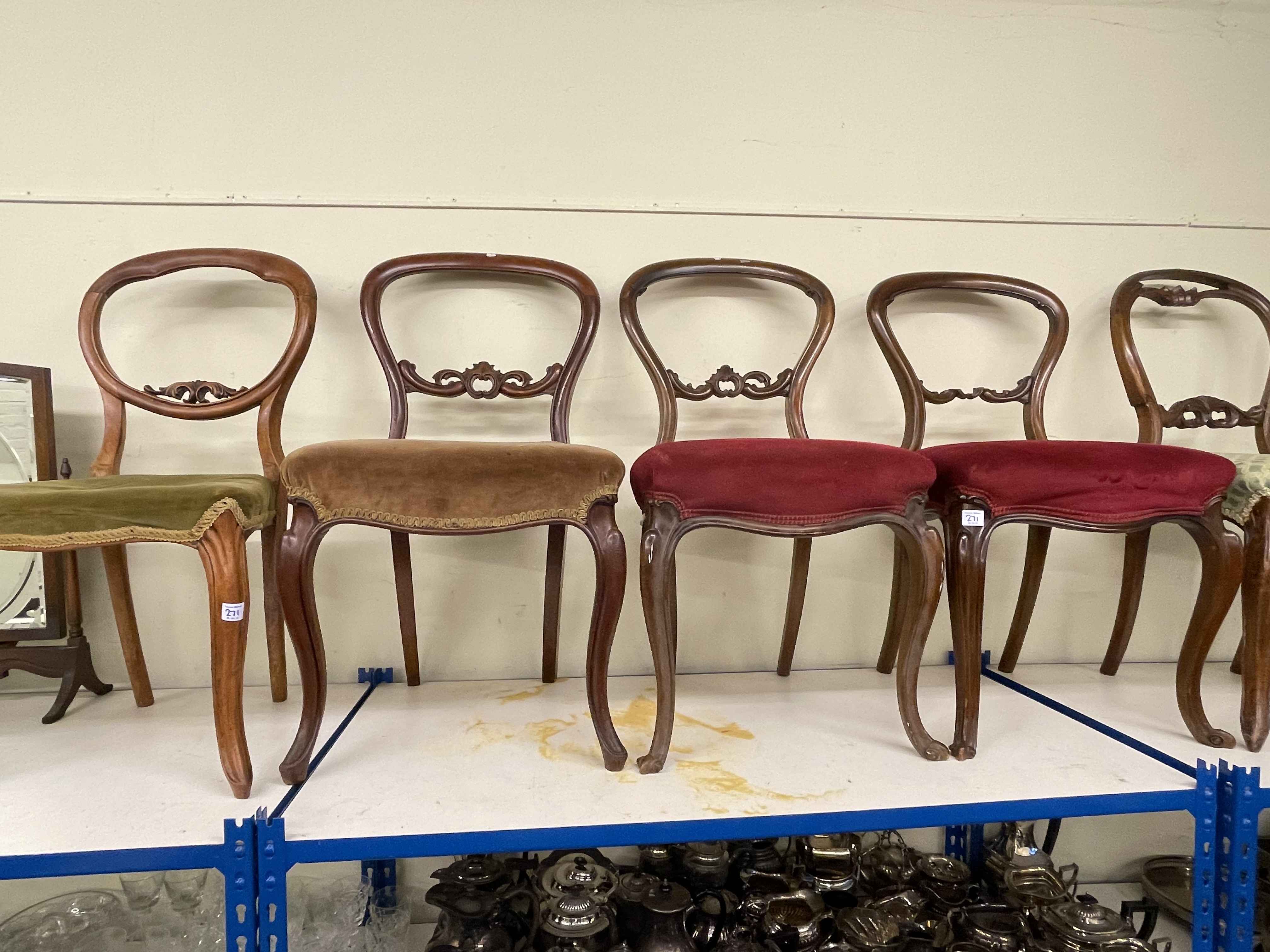 Nine Victorian balloon back parlour chairs (5x2x1x1). - Image 3 of 3