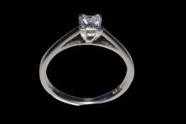 18 carat white gold princess cut solitaire diamond ring, diamonds approx 0.