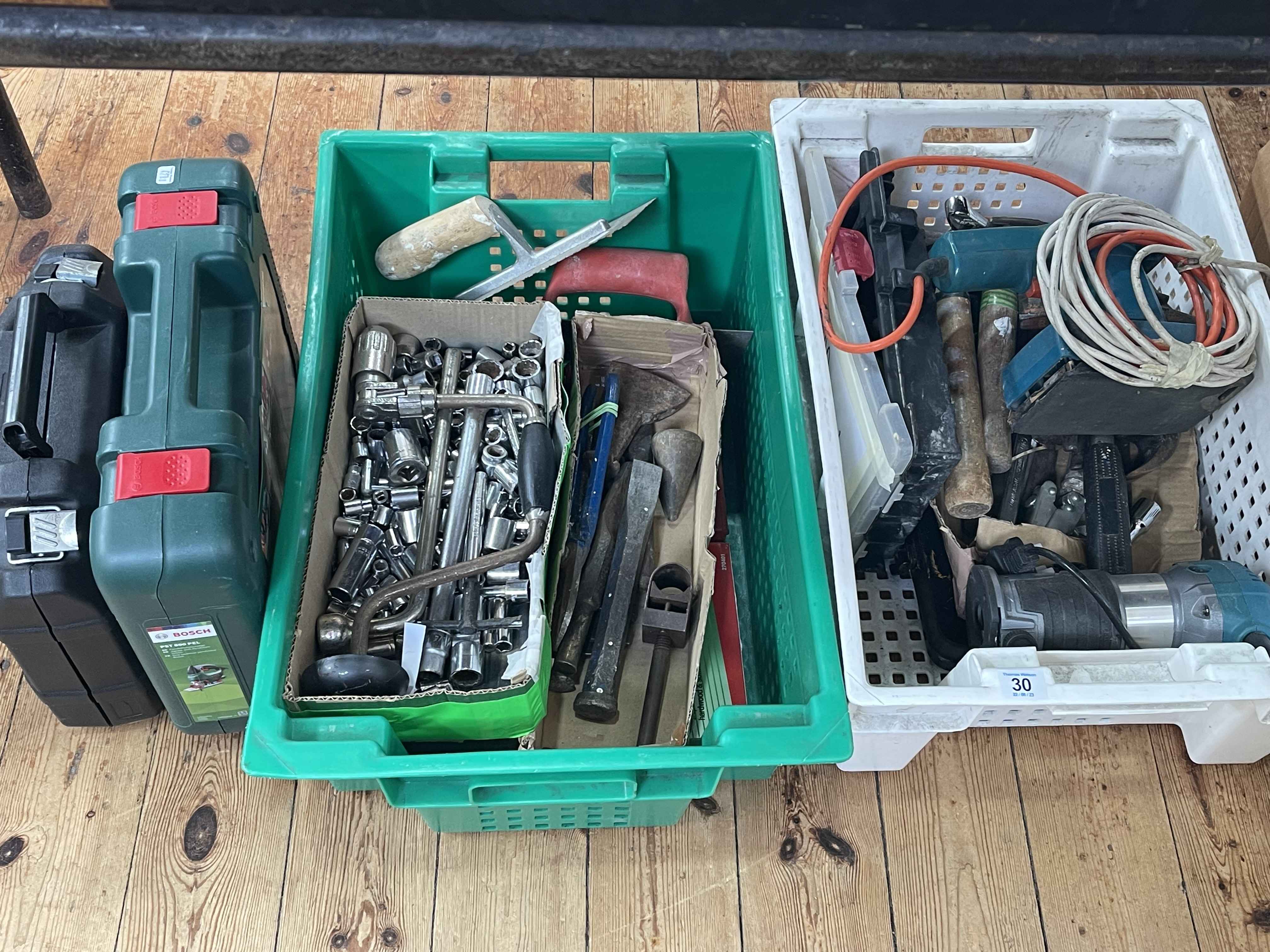 Collection of tools, sockets, sander, Bosch jigsaw, Parkside multi grinder, etc.