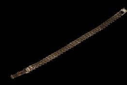 9 carat gold diagonal link bracelet, 19cm.