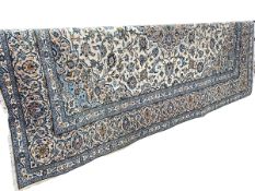 Hand knotted Persian Keshan carpet 3.46 by 2.57.