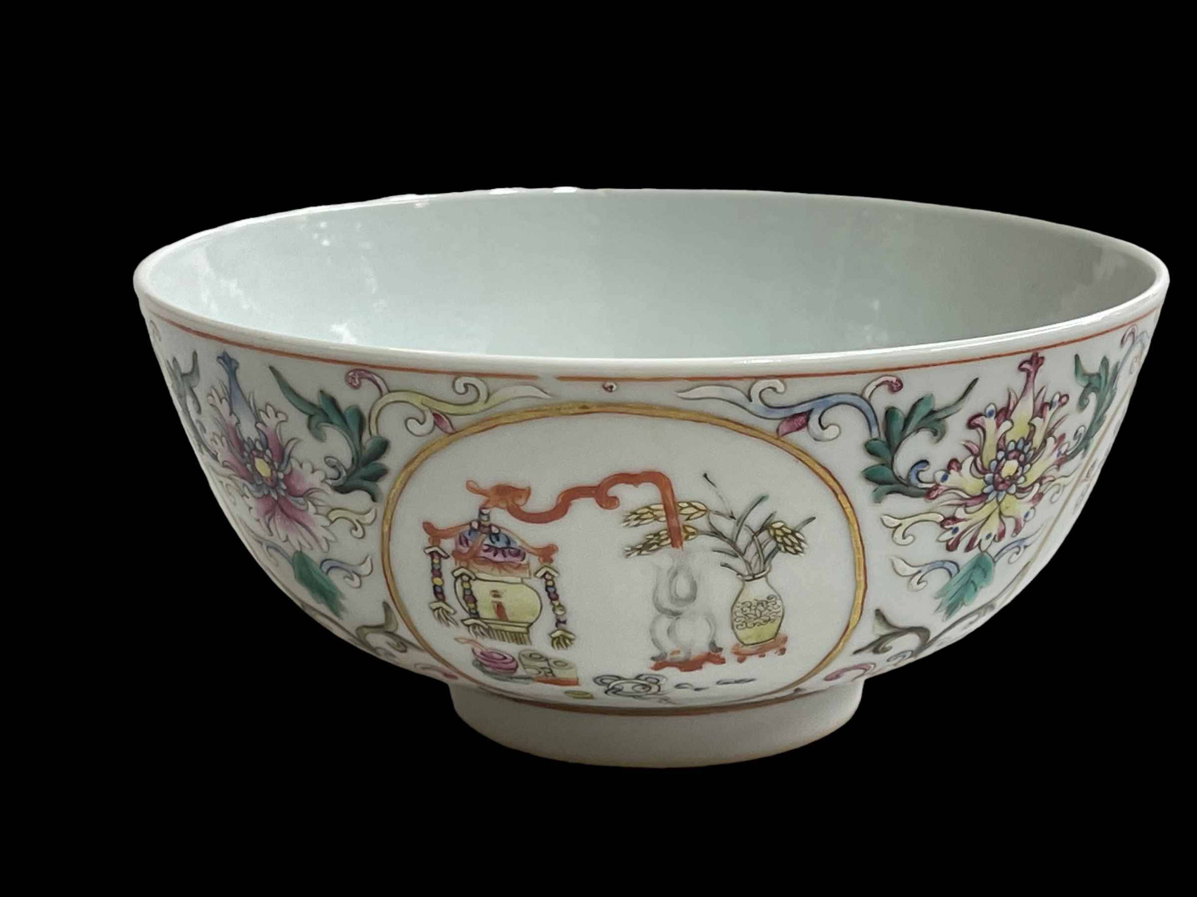 Chinese famille rose bowl with panels of artifacts, seal mark, 14cm diameter. - Image 3 of 4