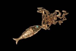 9 carat gold reticulated fish pendant with 9 carat gold chain (fish 3.75cm length).