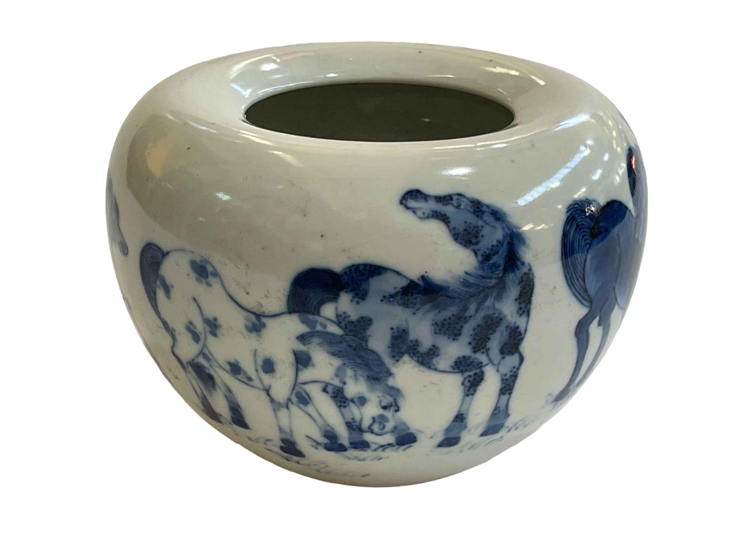 Chinese blue and white brush washer decorated with horses, blue seal mark to base.