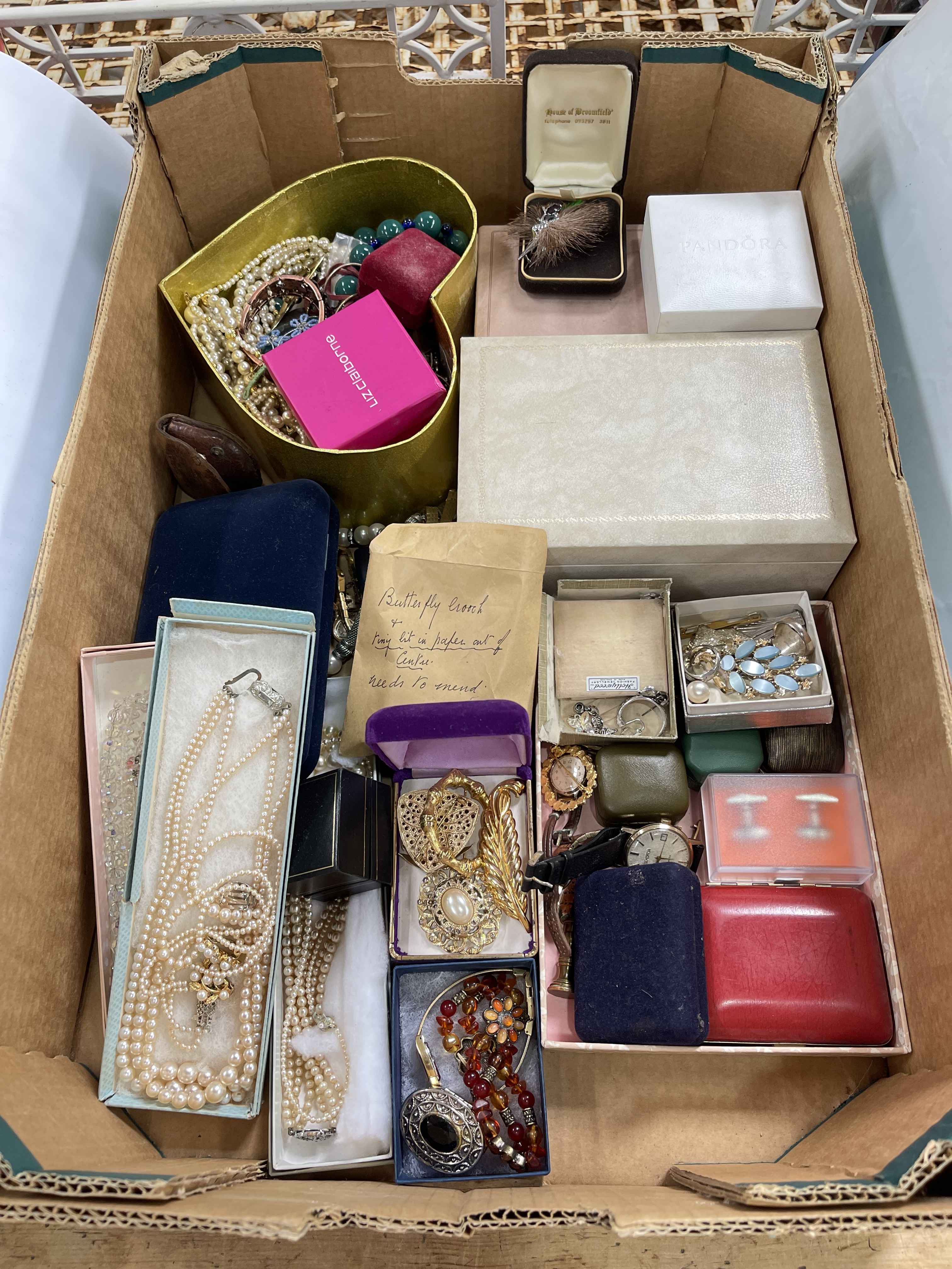 Box of jewellery.